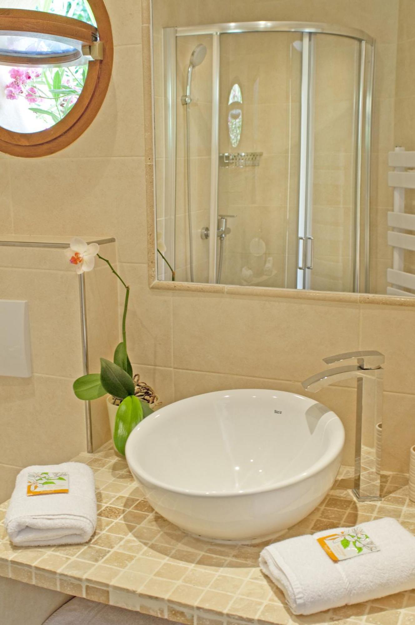 La Colline De Vence Bed & Breakfast Exterior foto