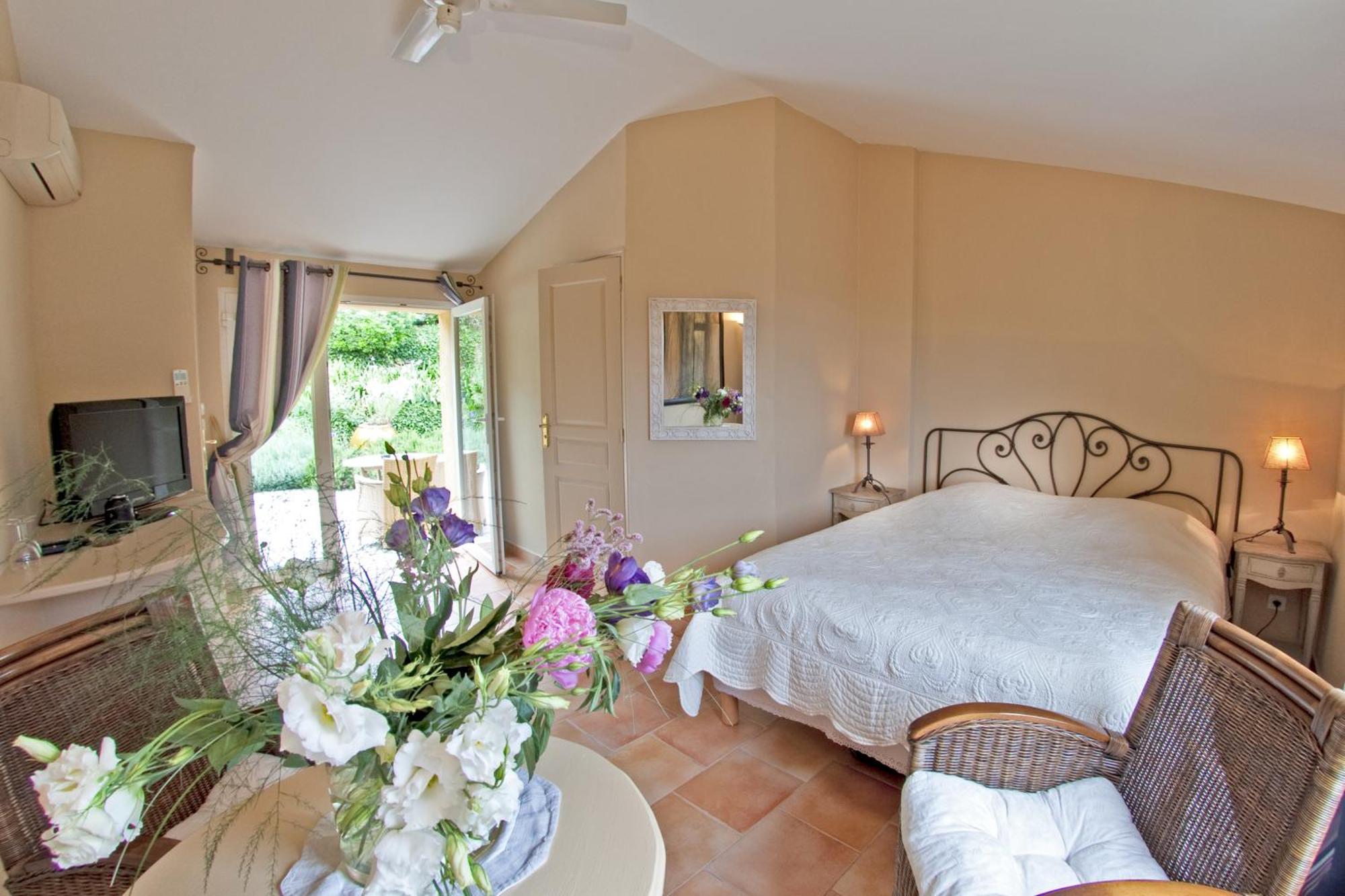 La Colline De Vence Bed & Breakfast Exterior foto