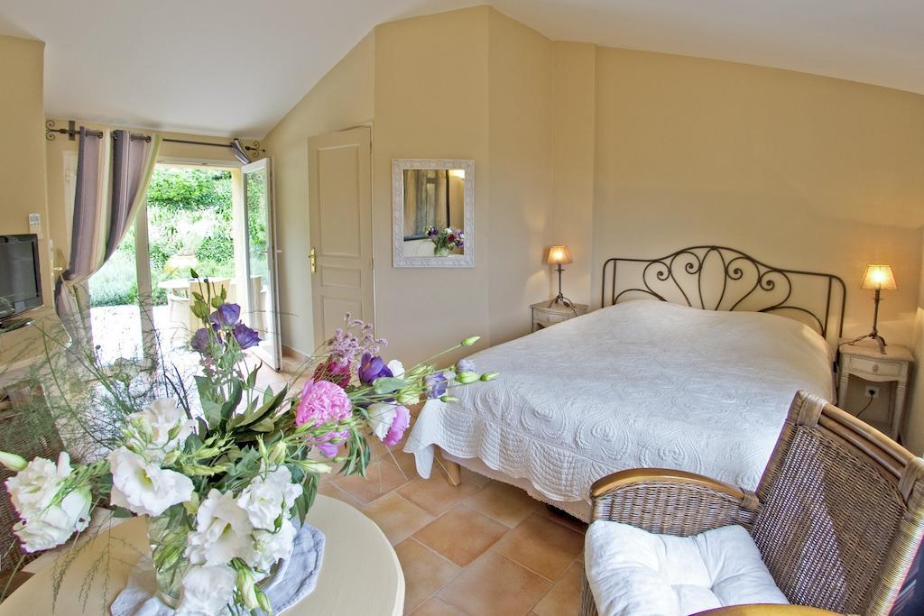 La Colline De Vence Bed & Breakfast Cameră foto